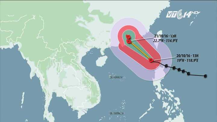 Bão số 8 gây mưa dông mạnh trên biển