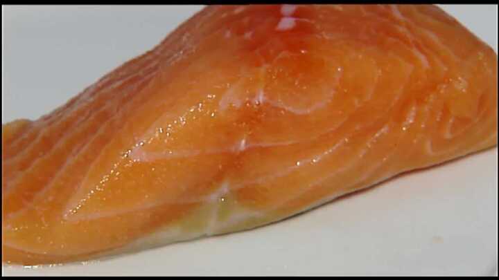 Công thức làm ruốc cá hồi ngon và an toàn tại nhà