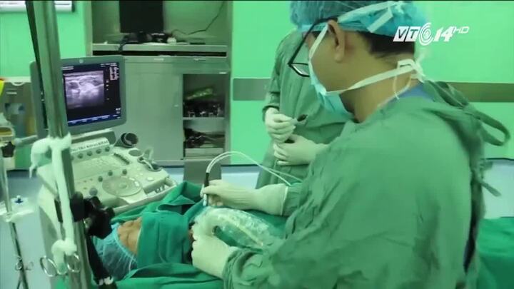 Cách chữa khỏi bướu cổ không cần mổ