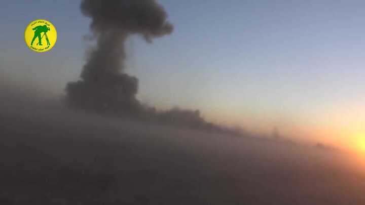 Quân Iraq dội bão lửa tiêu diệt xe bom liều chết của IS trong gang tấc