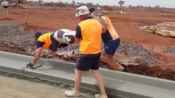 Choáng với cách phối hợp làm việc của công nhân xây dựng Australia