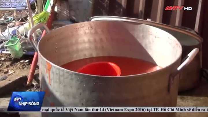 Rợn người cảnh chế biến tương ớt giả từ hoá chất Trung Quốc ở Đồng Nai