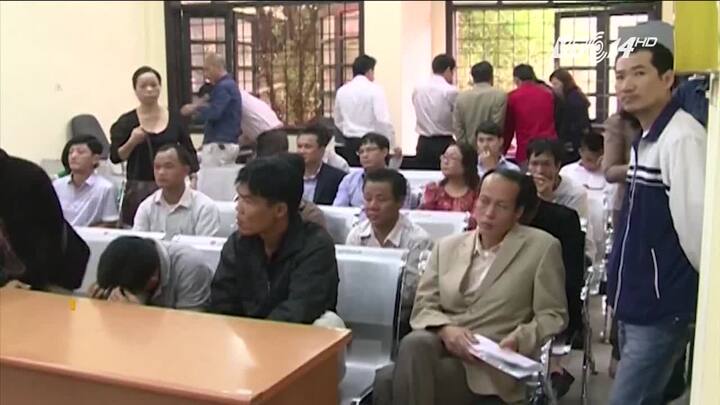 Vì sao lượng người Hà Nội đi sang tên đổi chủ xe máy tăng 20 lần?