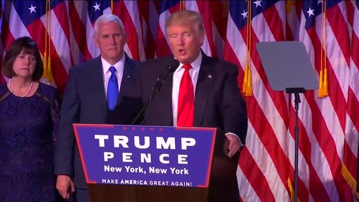 Ông Donald Trump vẫn làm truyền hình thực tế sau khi nhậm chức