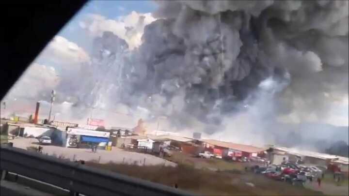 Clip: Chợ pháo hoa Mexico nổ kinh hoàng, hơn 100 người thương vong