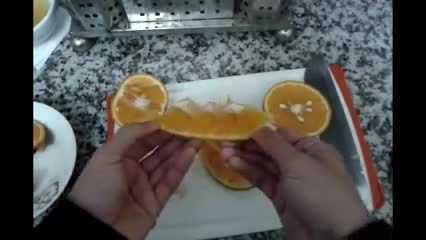 Mẹo bổ cam thông minh dễ ăn, dễ bỏ hạt