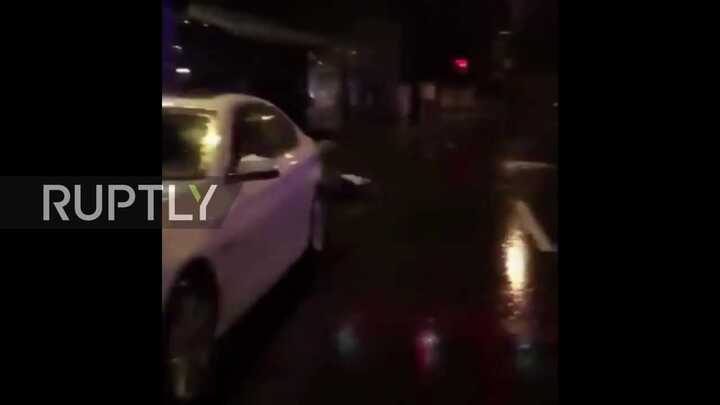 Cải trang ông già Noel xả súng vào hộp đêm, nhiều người chết