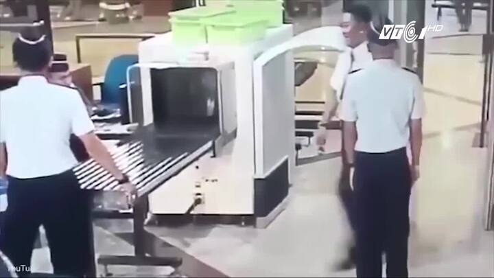 Phi công say rượu lên máy bay, hai lãnh đạo hãng bay từ chức