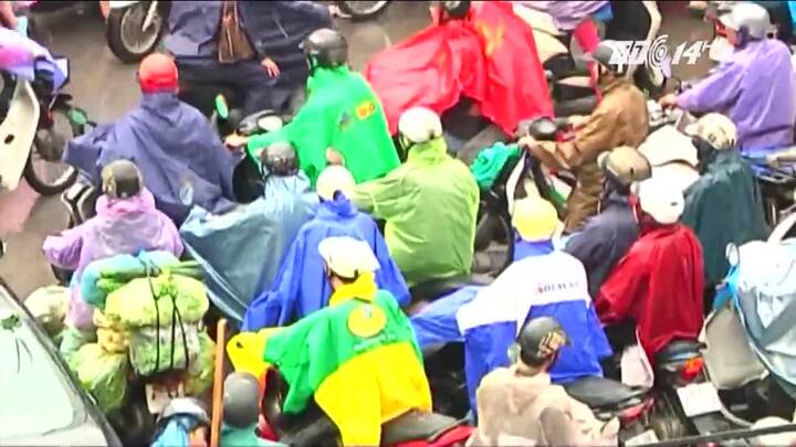 Cư dân mạng đua nhau hiến kế giúp Hà Nội giảm ùn tắc, kẹt xe