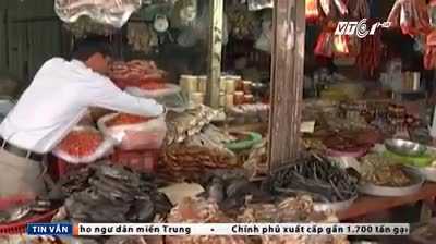 Clip phát hiện hơn 100kg cá đuối khô ướp hàn the