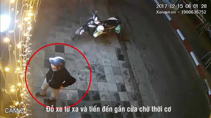 Clip: Kẻ gian đột nhập vào quán ăn chỉ trộm túi xách, để lại Nokia 'cục gạch'