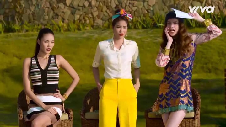 Video: Hà Hồ, Phạm Hương hướng dẫn Mây Trắng thi 'The Face' cực hài hước