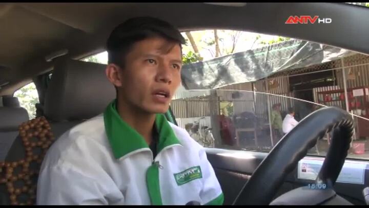 Nghe gái trẻ 'rót mật vào tai', nhiều tài xế taxi lĩnh hậu quả