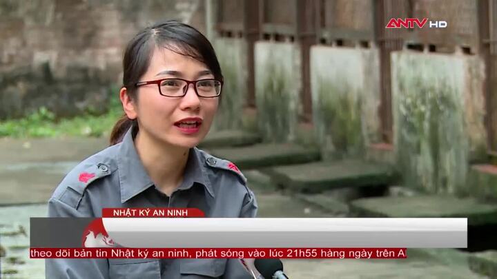 Gặp nữ cảnh sát xinh xắn là huấn luyện viên chó nghiệp vụ duy nhất trong ngành công an