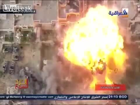 Xem tăng M1 Abrams nã pháo diệt xe tải bọc thép của IS