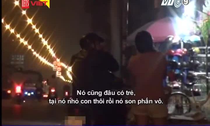 Gái bán dâm lớn tuổi chèo kéo khách ở TP.HCM