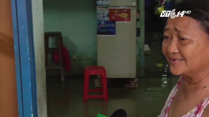Vừa mưa đã ngập, người dân TP.HCM chán nản muốn bán nhà