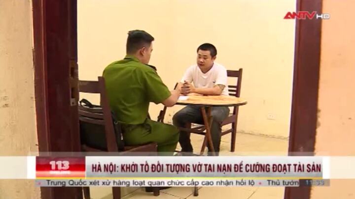 Liều mình tạt đầu xe tải, dựng màn kịch tinh quái cướp tiền tài xế