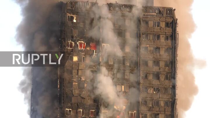 Video: Lính cứu hỏa căng mình dập 'biển lửa' khủng khiếp tại tháp 27 tầng London
