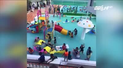 Bé trai 9 tuổi đuối nước thương tâm ngay tại bể bơi đông người