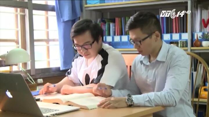 Gia đình Việt đầu tiên có 2 con cùng đoạt huy chương Olympic Quốc tế