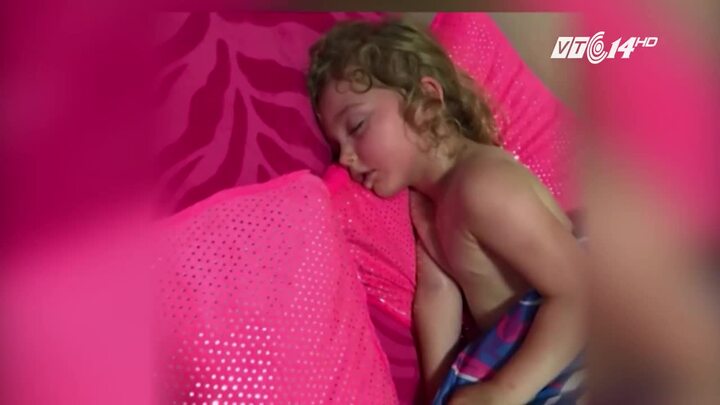 Phòng ngủ quá nóng, bé gái 3 tuổi sốc nhiệt, hôn mê