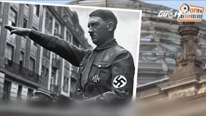 Chào kiểu Hitler để chụp ảnh, du khách Trung Quốc bị cảnh sát Đức bắt giữ
