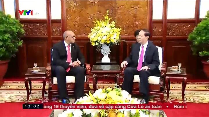 Video: Chủ tịch nước Trần Đại Quang chúc mừng Đại sứ Cuba hoàn thành nhiệm kỳ