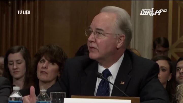 'Tiêu hoang', bộ trưởng y tế Mỹ phải từ chức