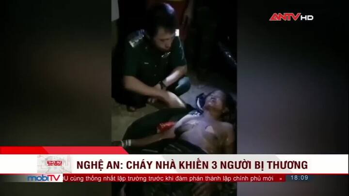 Nghệ An: Đổ nhầm xăng vào đèn dầu, nhà cháy rụi, 3 mẹ con bỏng nặng