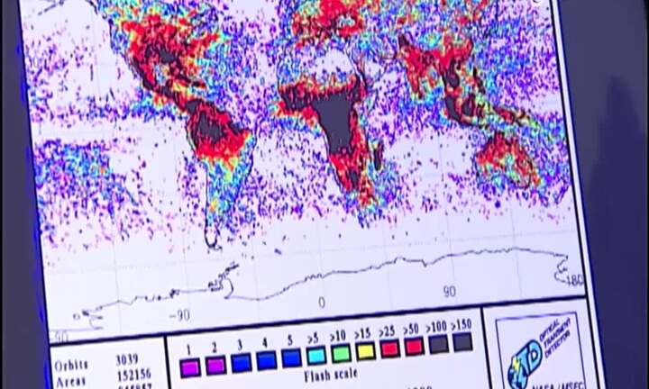 Vì sao Việt Nam bị sét đánh tới 2 triệu lần/năm?