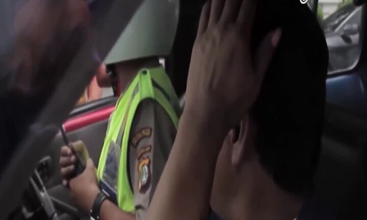 Các hãng taxi trên thế giới phản đối Uber, Grab theo cách nào?