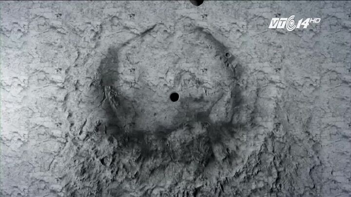 Phát hiện hang động lớn có thể làm nơi trú ẩn trên Mặt trăng