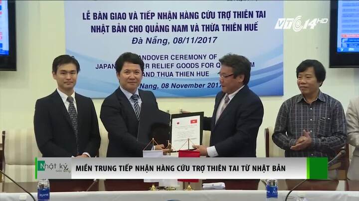 Hàng cứu trợ người dân vùng bão lũ từ Nhật Bản đã đến miền Trung
