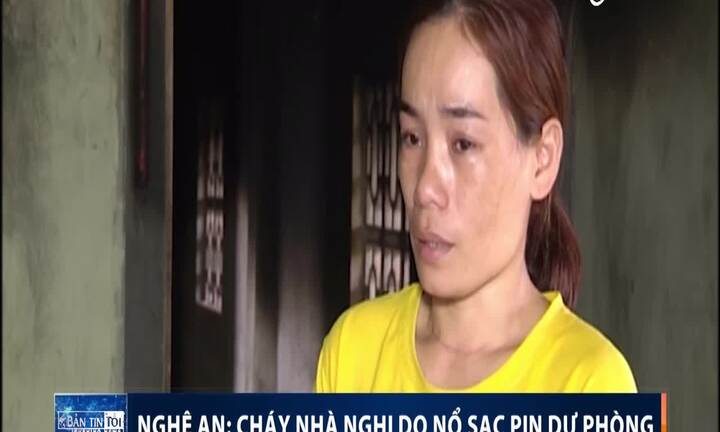 Nổ sạc pin dự phòng điện thoại, một ngôi nhà ở Nghệ An bốc cháy hoàn toàn