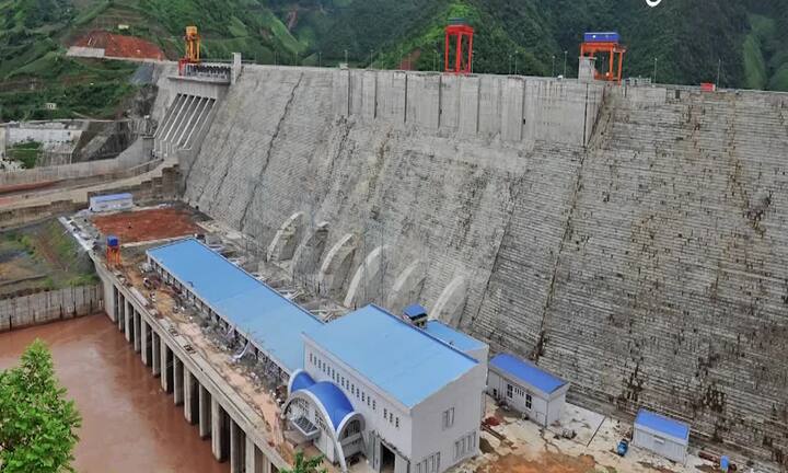 Khuất tất di dân thuỷ điện ở Sơn La: Bắt hai Phó giám đốc sở