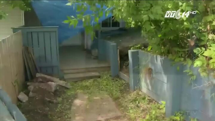 Chồng bóp cổ vợ vì nói quá nhiều