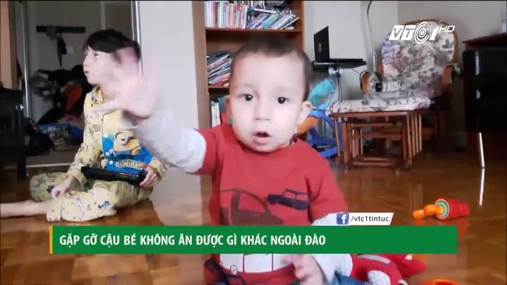Kỳ lạ cậu bé không ăn được gì ngoài quả đào