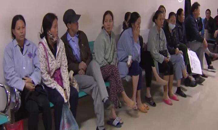 Bệnh nhân ung thư xếp hàng đợi xạ trị trong đêm, Bệnh viện K nói gì?