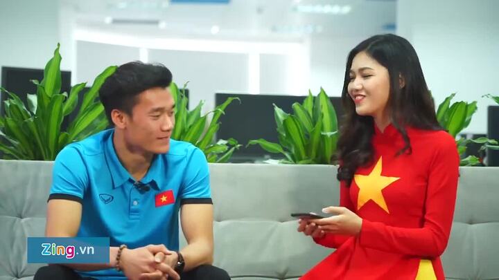 Thủ môn Tiến Dũng: 'Em ở nhà quê nên chả sợ con gì'