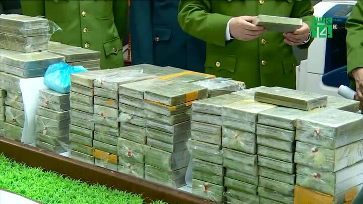 Clip: Cảnh sát nổ súng, bắt nghi phạm vận chuyển 100 kg ma túy