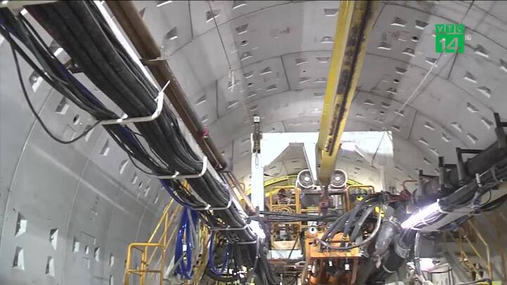 Video: Cận cảnh đường hầm thứ 2 tuyến metro Bến Thành - Suối Tiên
