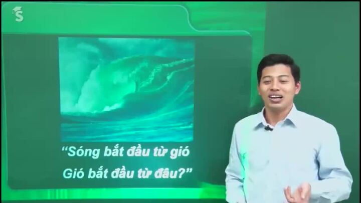 Clip thầy giáo phân tích Văn học dưới góc nhìn Vật lý khiến học sinh cười nghiêng ngả