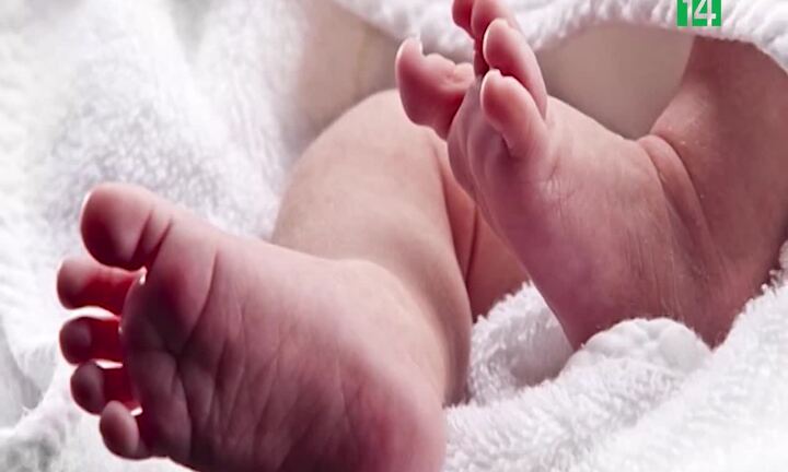 Giấu hai con sơ sinh trong tủ lạnh suốt nhiều năm