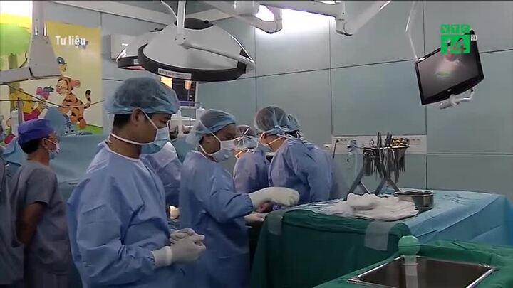 Lần đầu tiên có ca ghép tim bệnh nhân chỉ đóng 15 triệu đồng