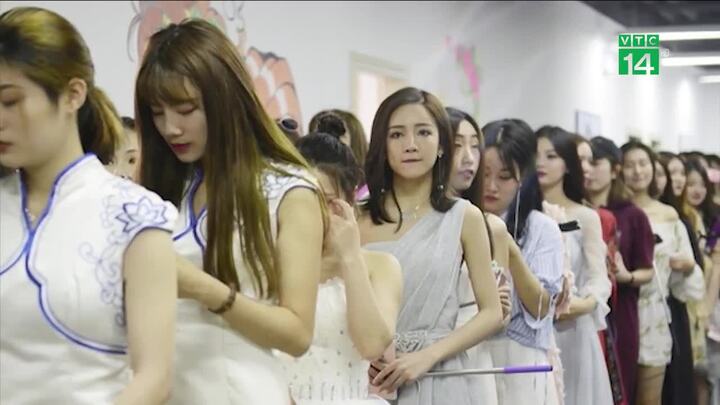 Trung Quốc mở trường đào tạo 'sống ảo'