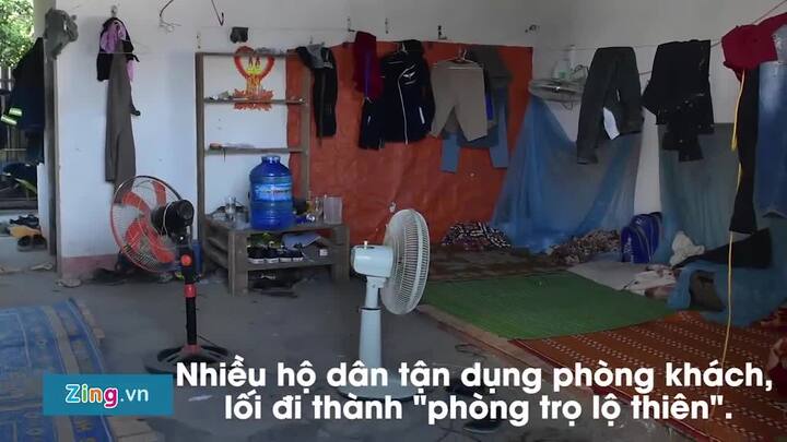 Bùng nổ lao động Dung Quất, dân tận dụng chuồng gà xây phòng trọ