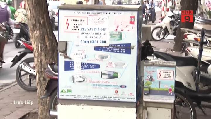 Clip: Mục sở thị hàng loạt 'lưỡi hái tử thần' án ngữ trước cửa nhà dân ở Hà Nội