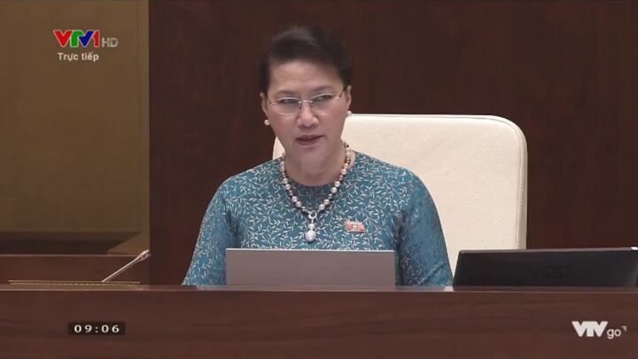 Clip: Chủ tịch Quốc hội nói về việc máy tính bị treo