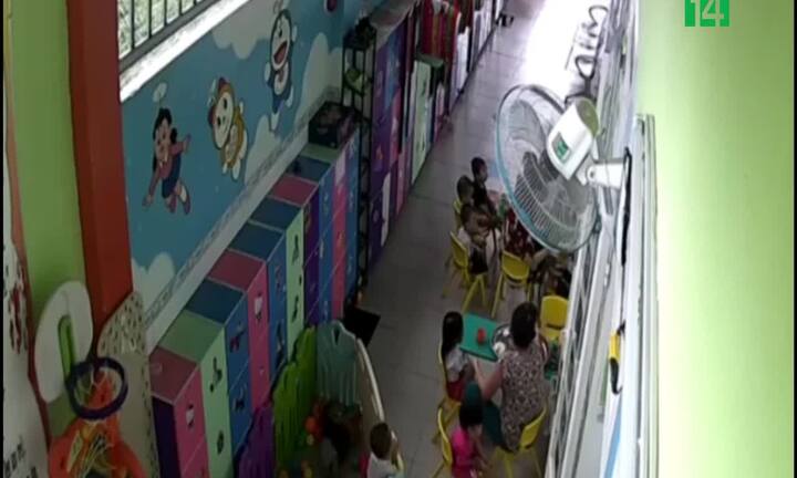 Bảo mẫu tát bé gái ngã dúi dụi ở TP.HCM: Gia đình đề nghị công an vào cuộc